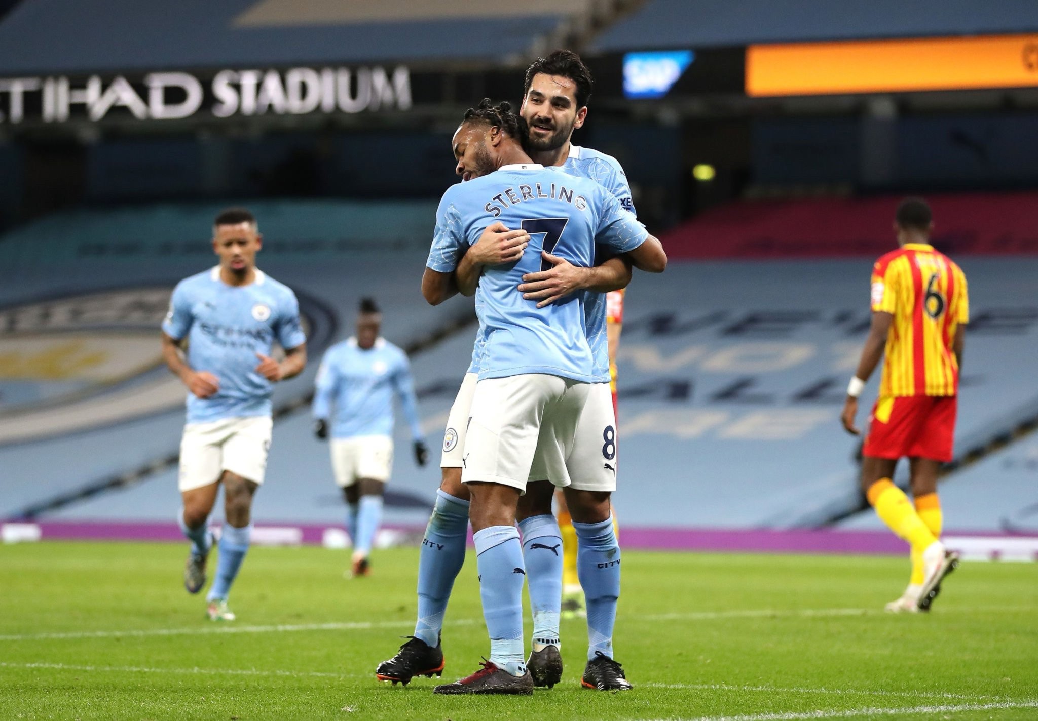 相比起此前 相比起此前